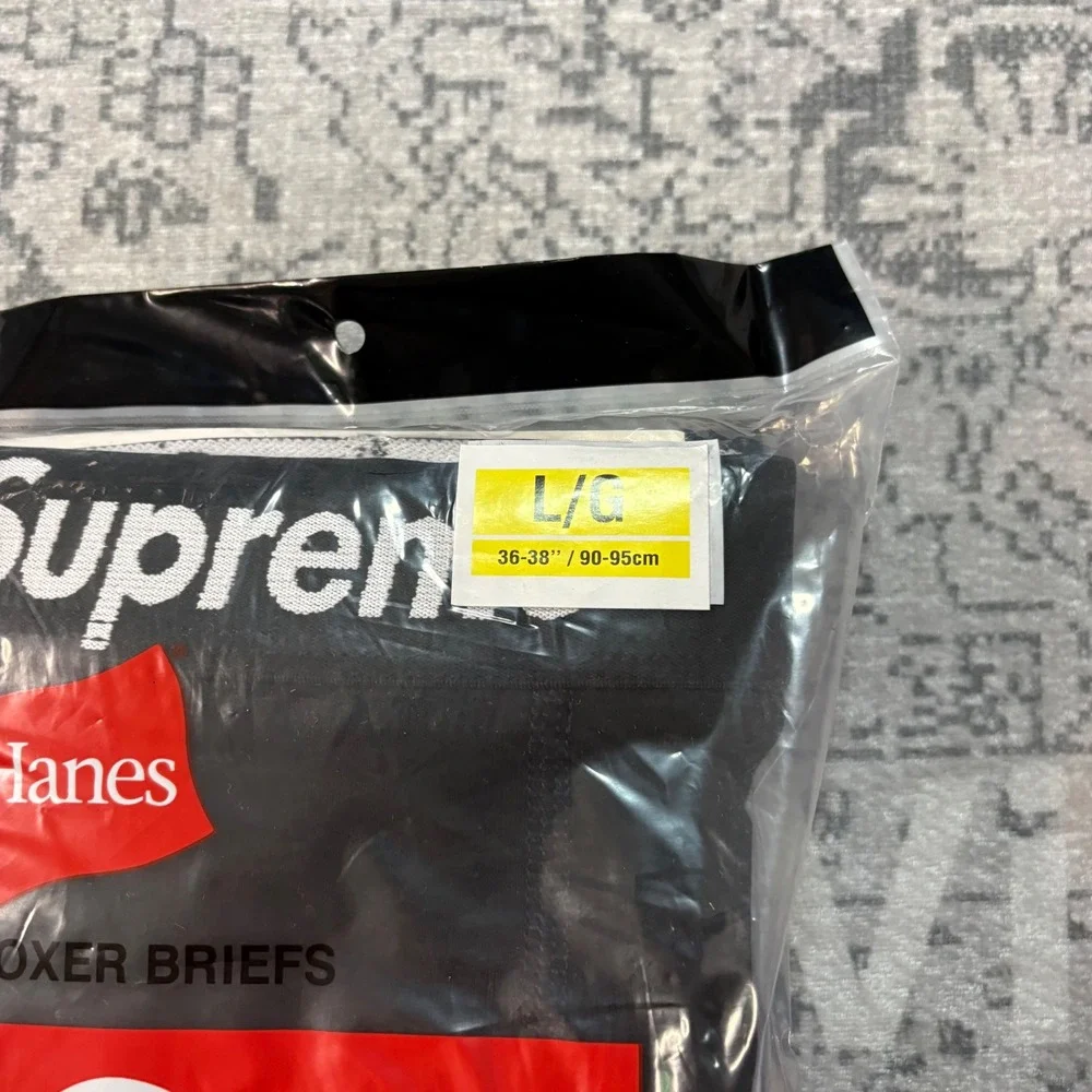 Supreme #supreme #hanes